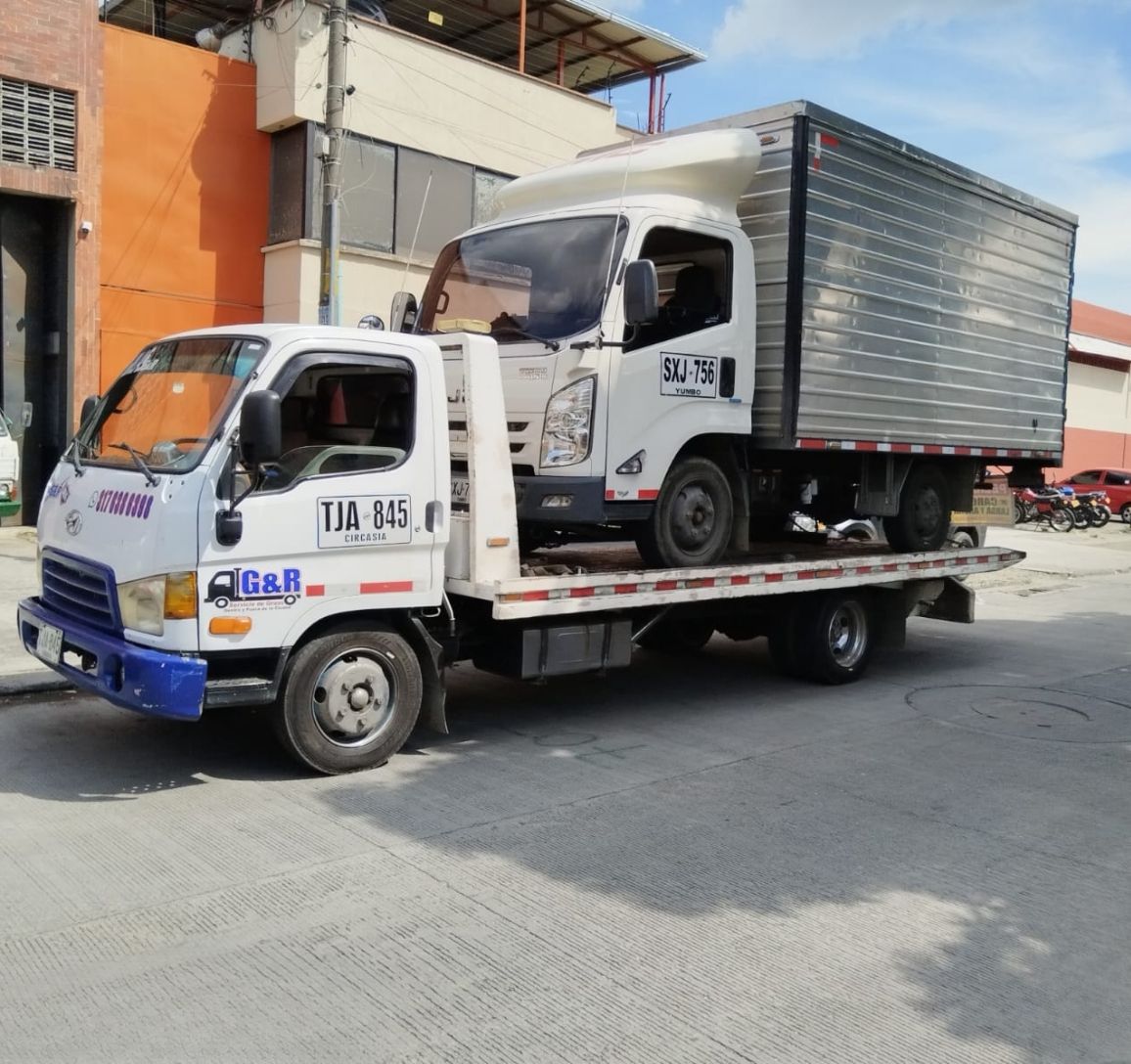 gruas g y r arias